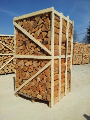 POLSUHA BUKOVA drva na paleti 1,8 m3 polsuha